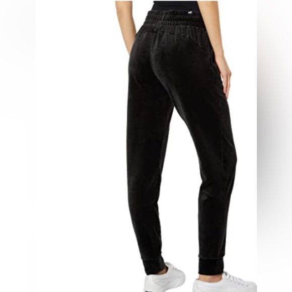 Puma NWT M Black Velvet Joggers - Picture 4 of 8
